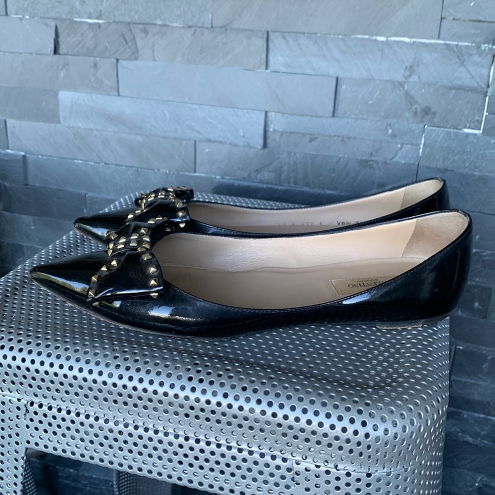Valentino Rockstud Flats - Authentic